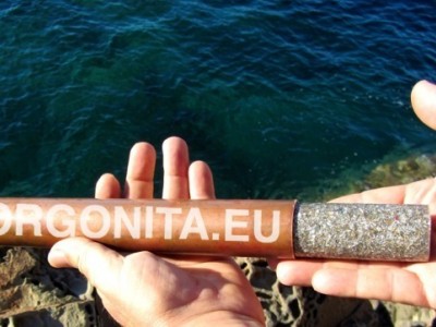 Tubos y Tapones de Tierra de Orgonita, mas arsenal al catalogo de Orgonita.eu