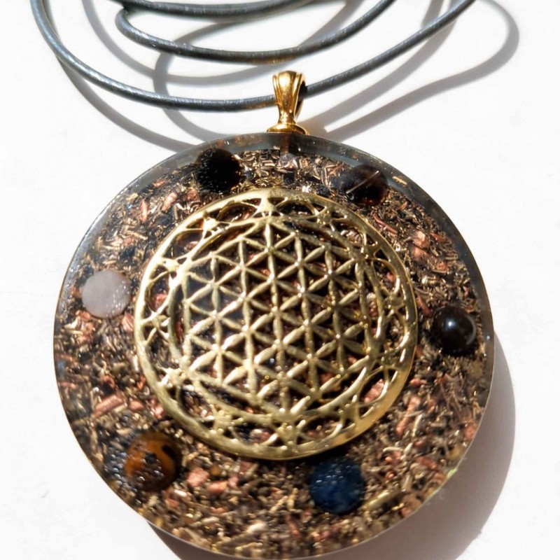 COLGANTE DE ORGONITA FLOR DE VIDA Y CHAKRAS